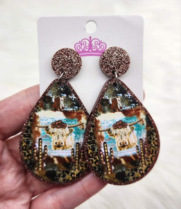 Acrylic print dangle earrings